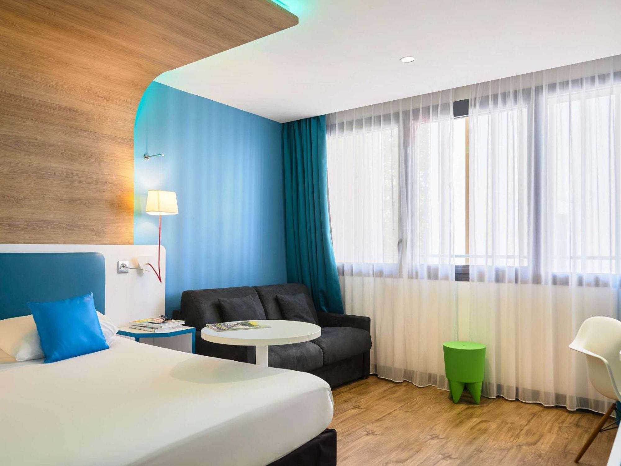 Готель Ibis Styles Montelimar Centre Екстер'єр фото