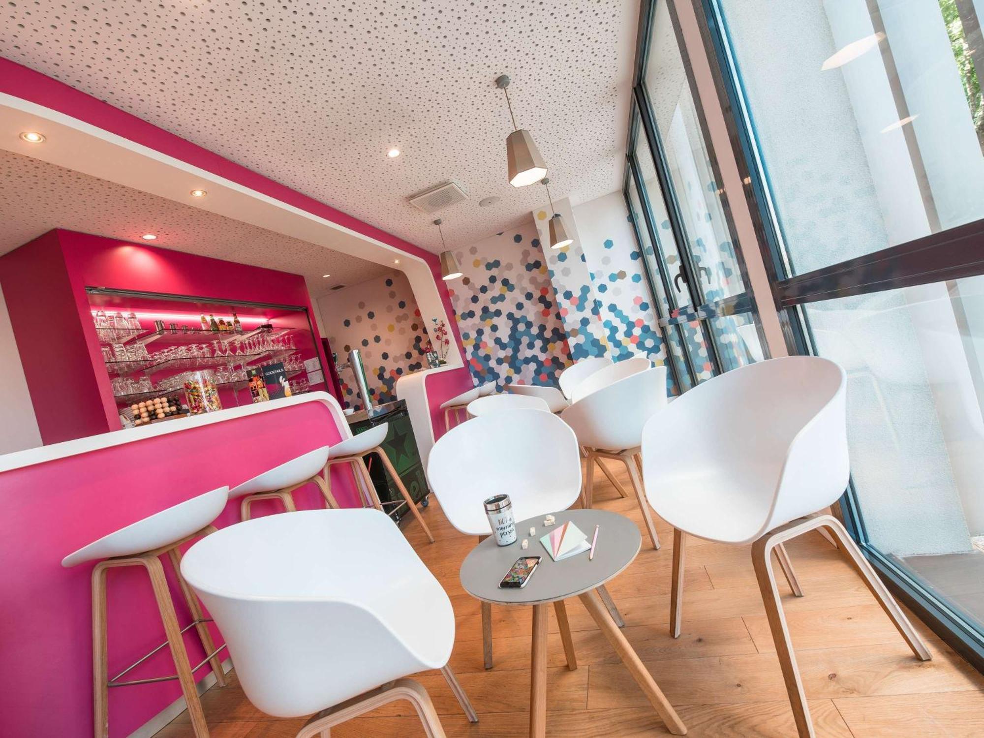 Готель Ibis Styles Montelimar Centre Екстер'єр фото
