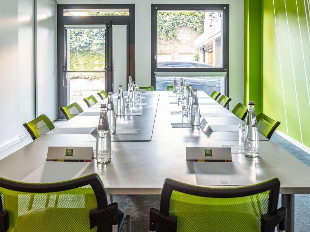 Готель Ibis Styles Montelimar Centre Екстер'єр фото
