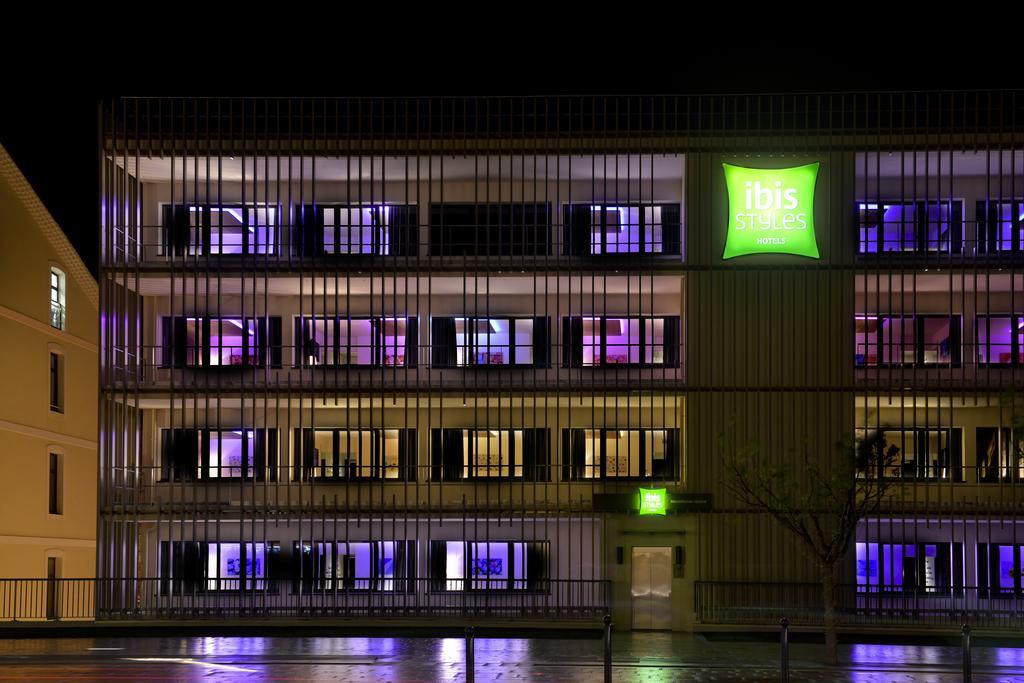 Готель Ibis Styles Montelimar Centre Екстер'єр фото